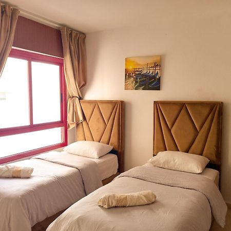 Appartement A Malabata En Face Centre Commercial Megarama & La Gare De Tgv M2 Tanger Eksteriør billede